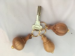 Key rings in yew and box wood