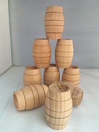 Mini wooden barrels