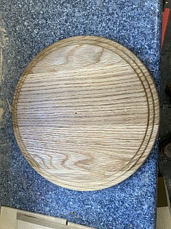 A commission oak board